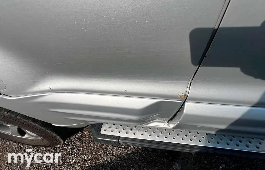 Mitsubishi Pajero 2002