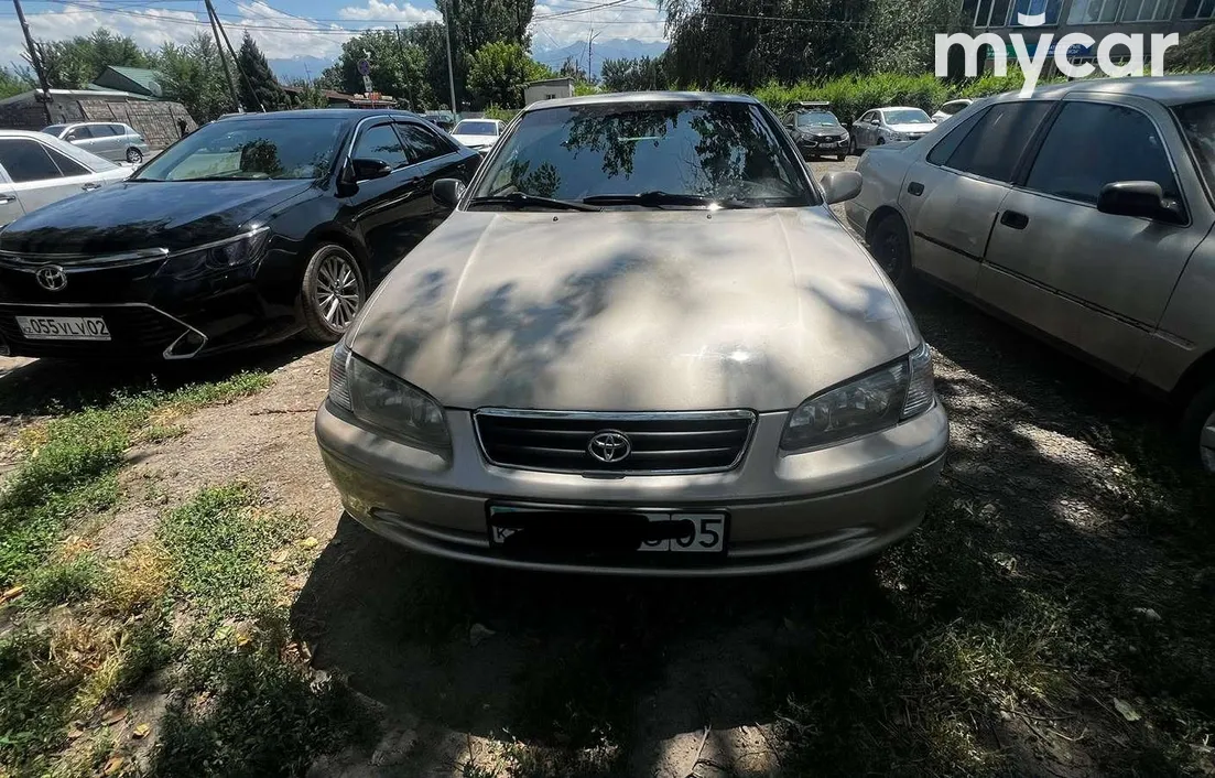 Toyota Camry 2000