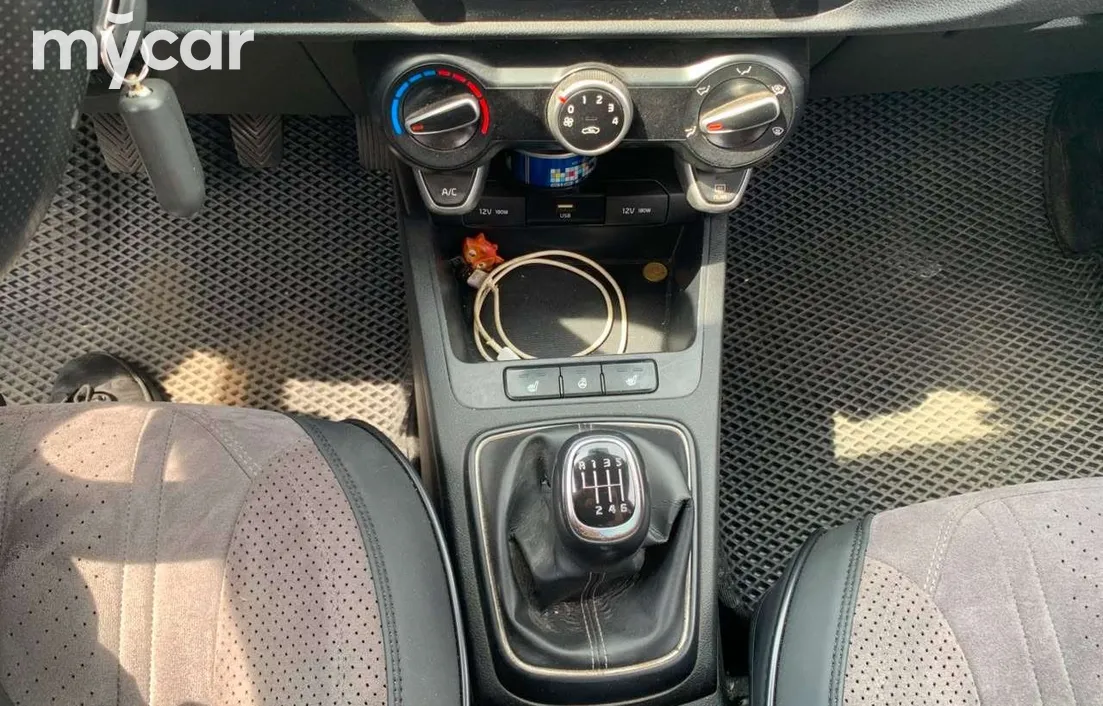 Kia Rio 2021