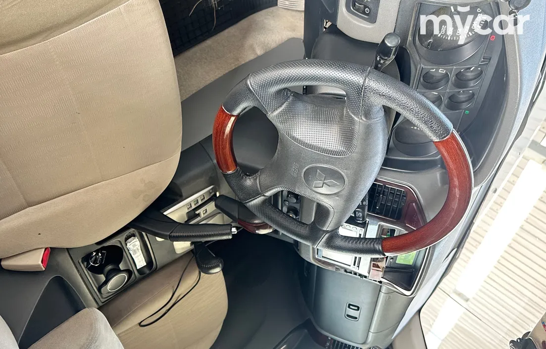 Mitsubishi Pajero 2006
