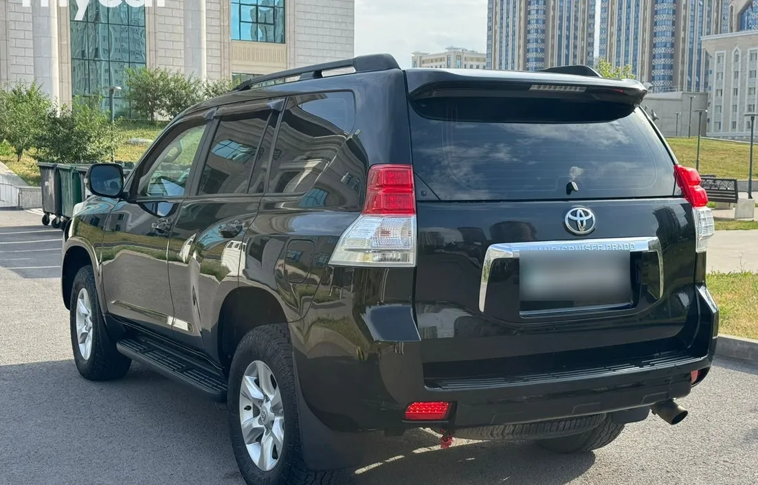 Toyota Land Cruiser Prado 2012