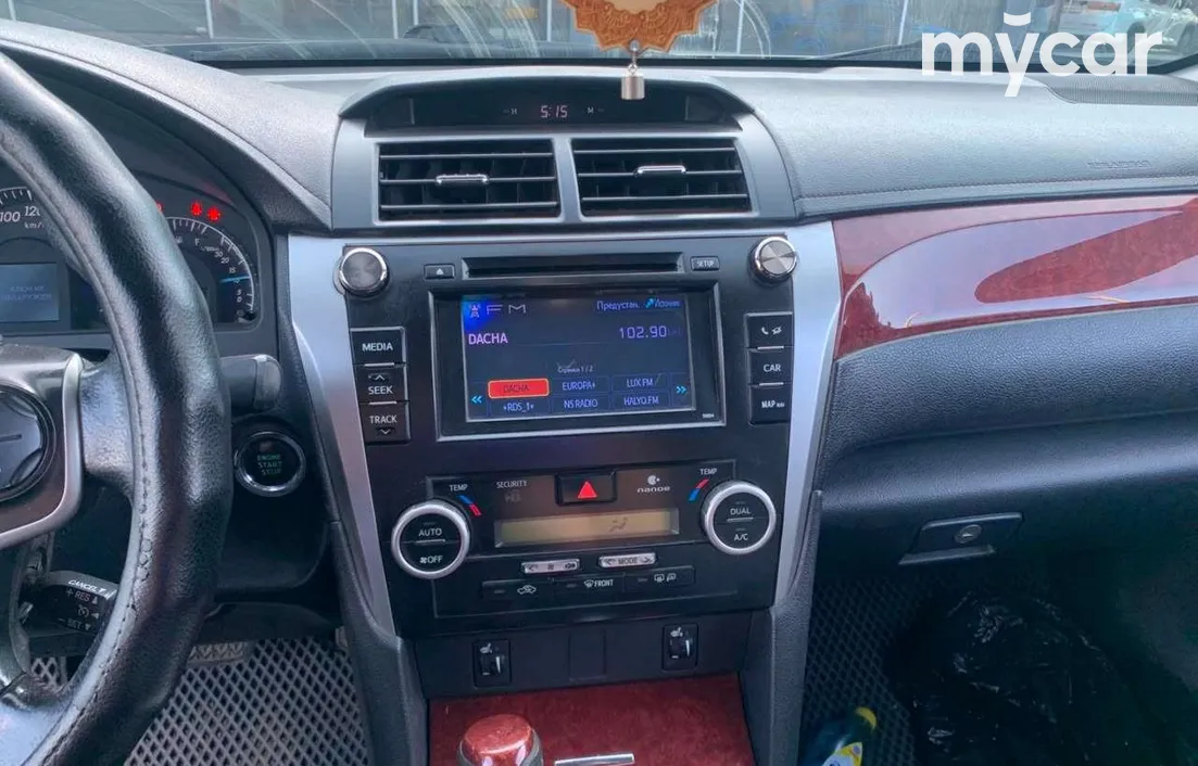 Toyota Camry 2011