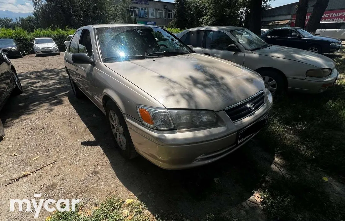 Toyota Camry 2000