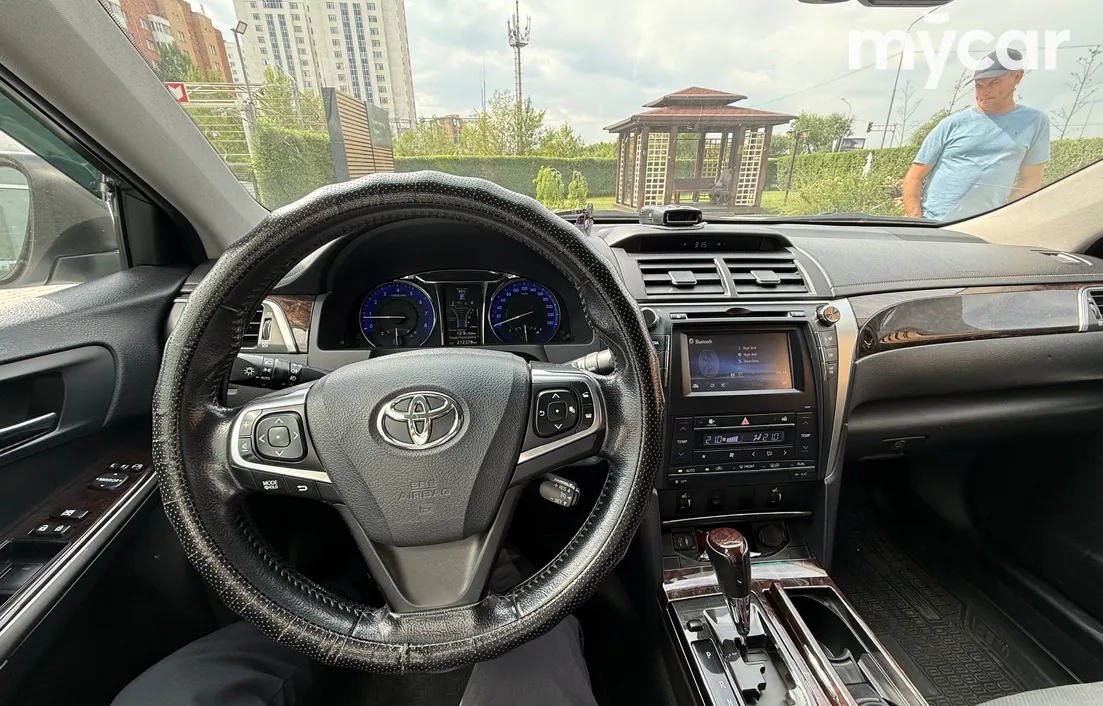 Toyota Camry 2015