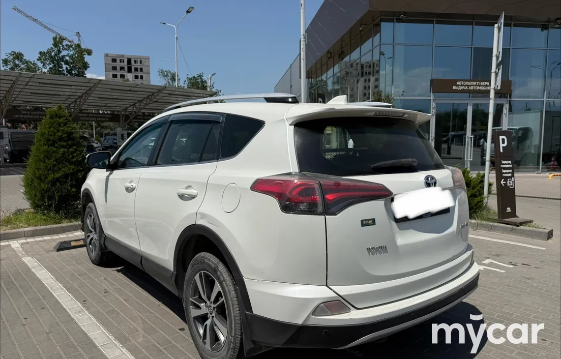 Toyota RAV4 2017