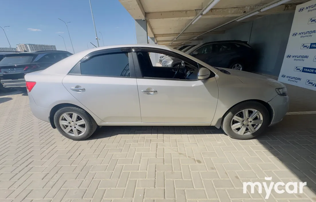 Kia Cerato 2012