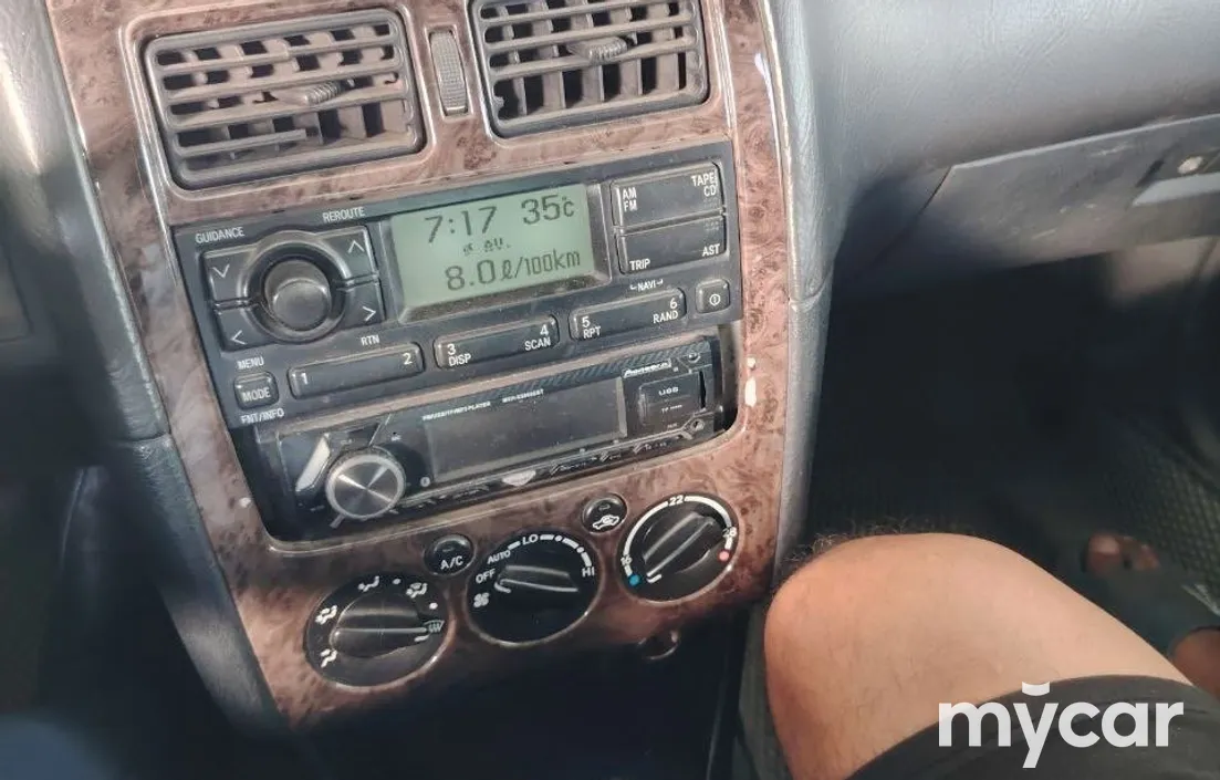 Toyota Avensis 2001