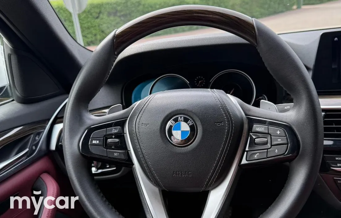 BMW 5 серия 2018