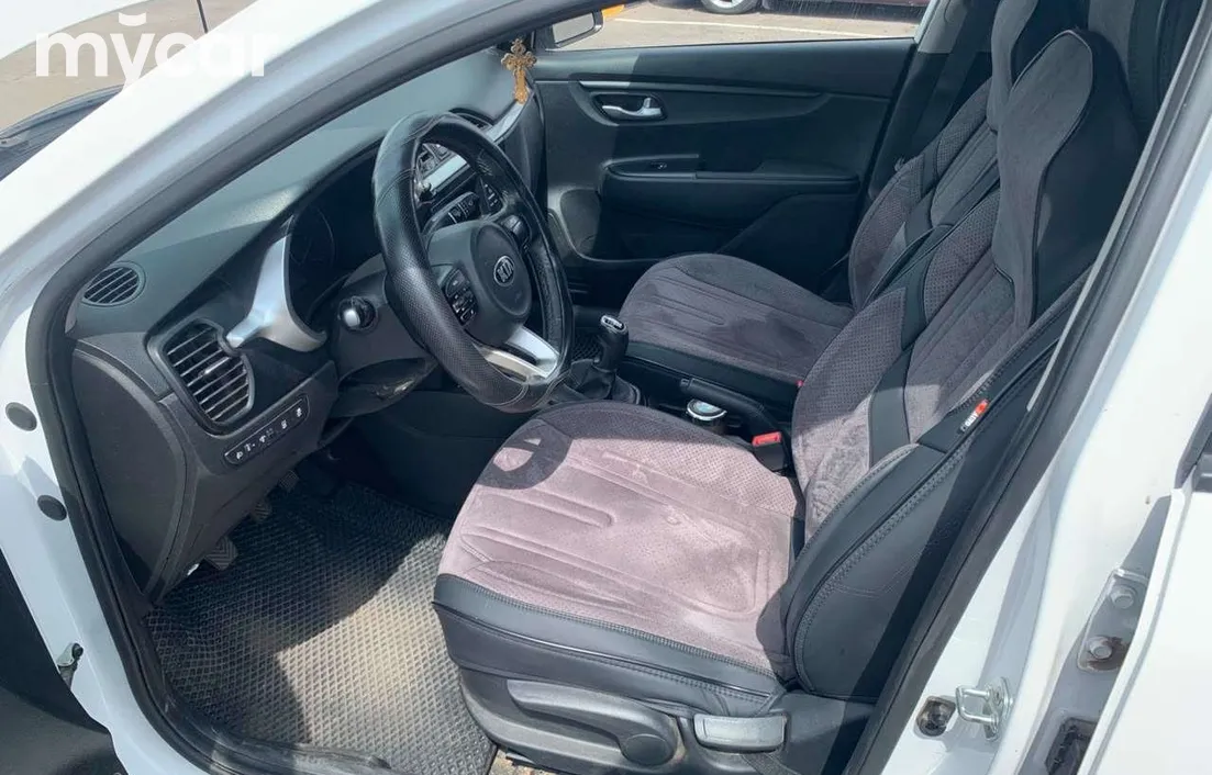 Kia Rio 2021