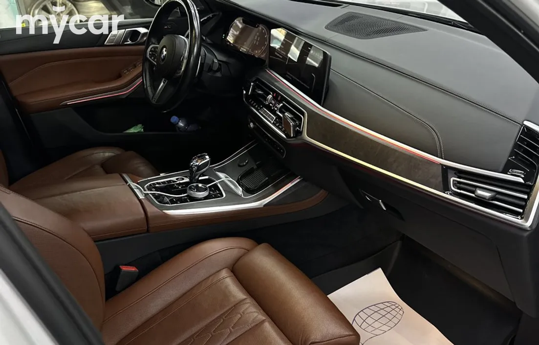 BMW X7 2022