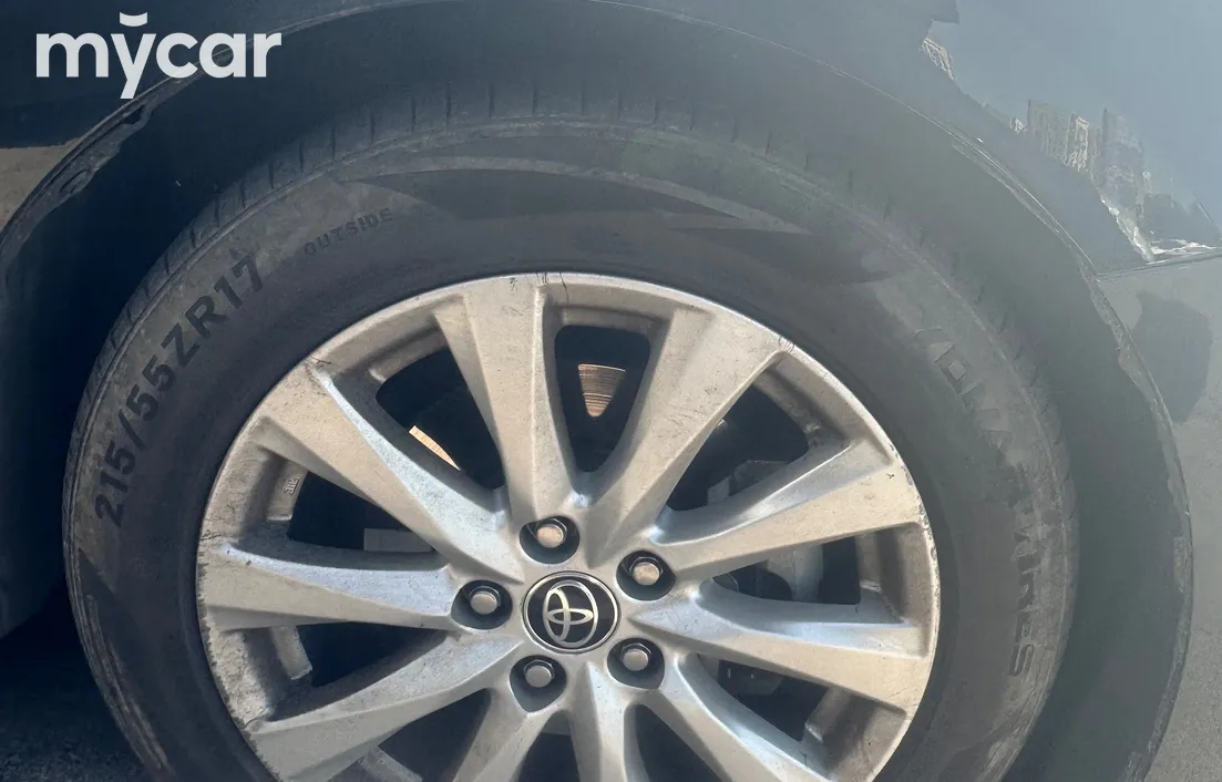 Toyota Camry 2017