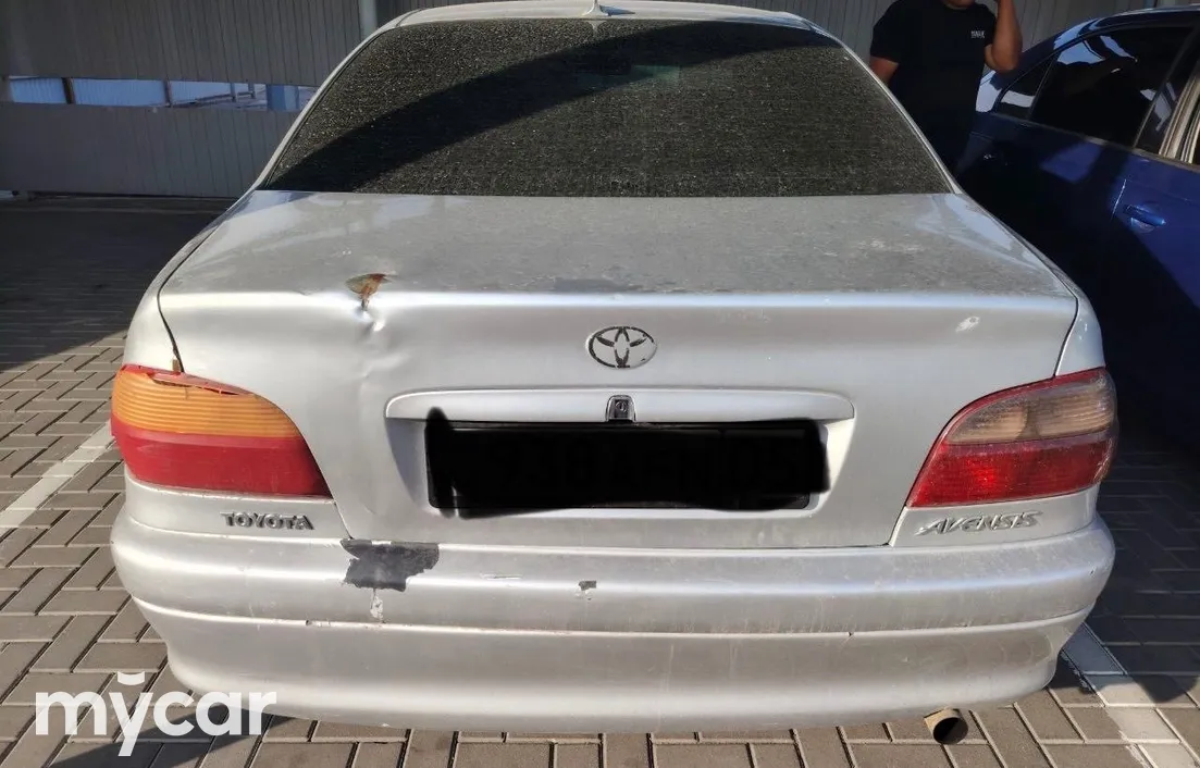 Toyota Avensis 2001