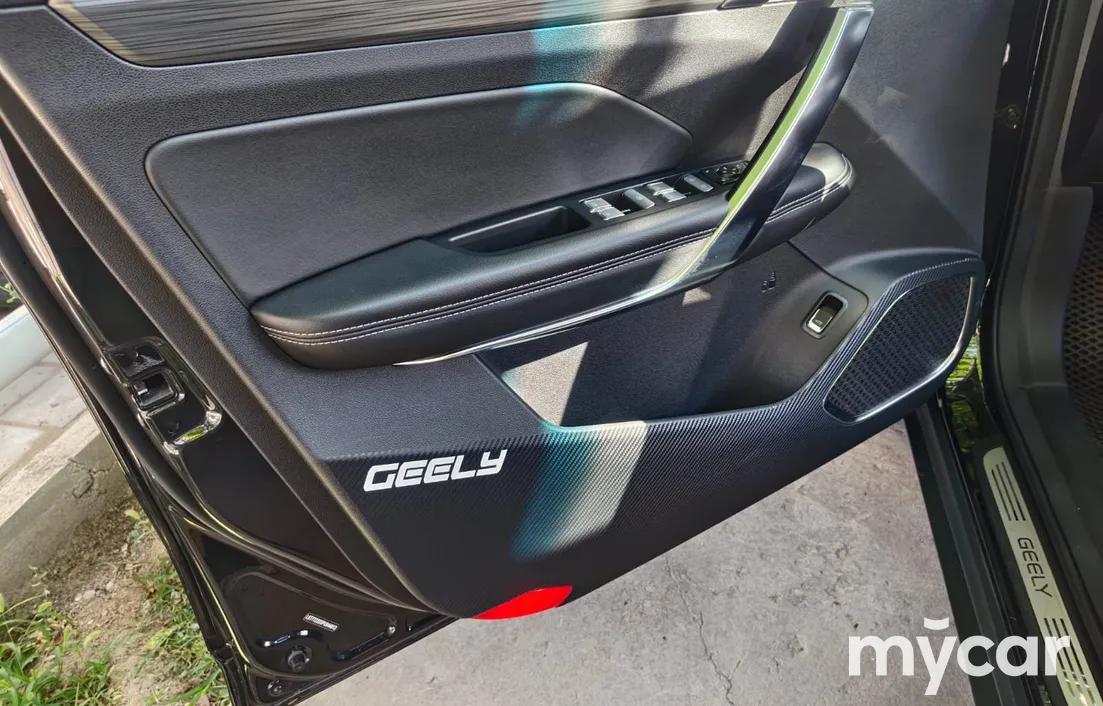 Geely Azkarra 2023