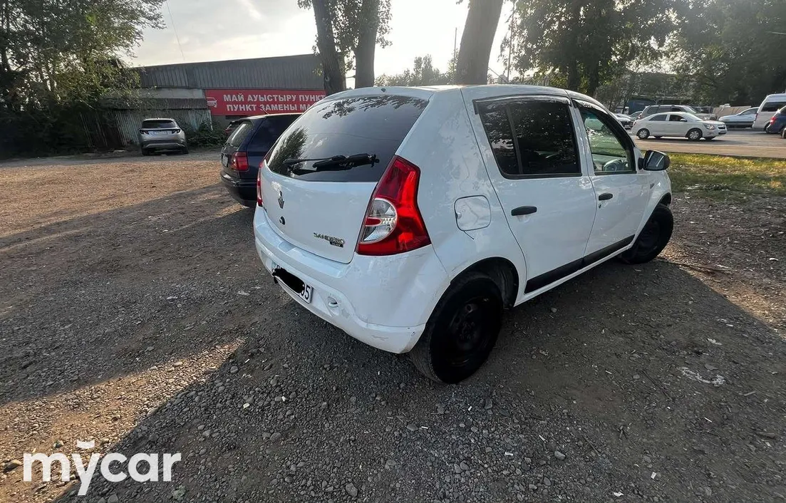 Renault Sandero 2012