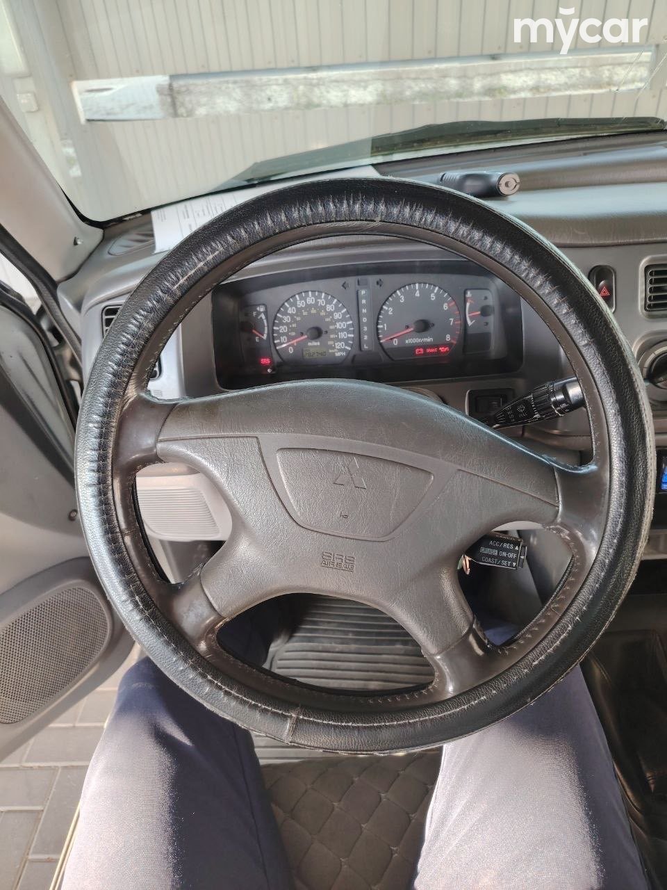 Mitsubishi Montero Sport 2000