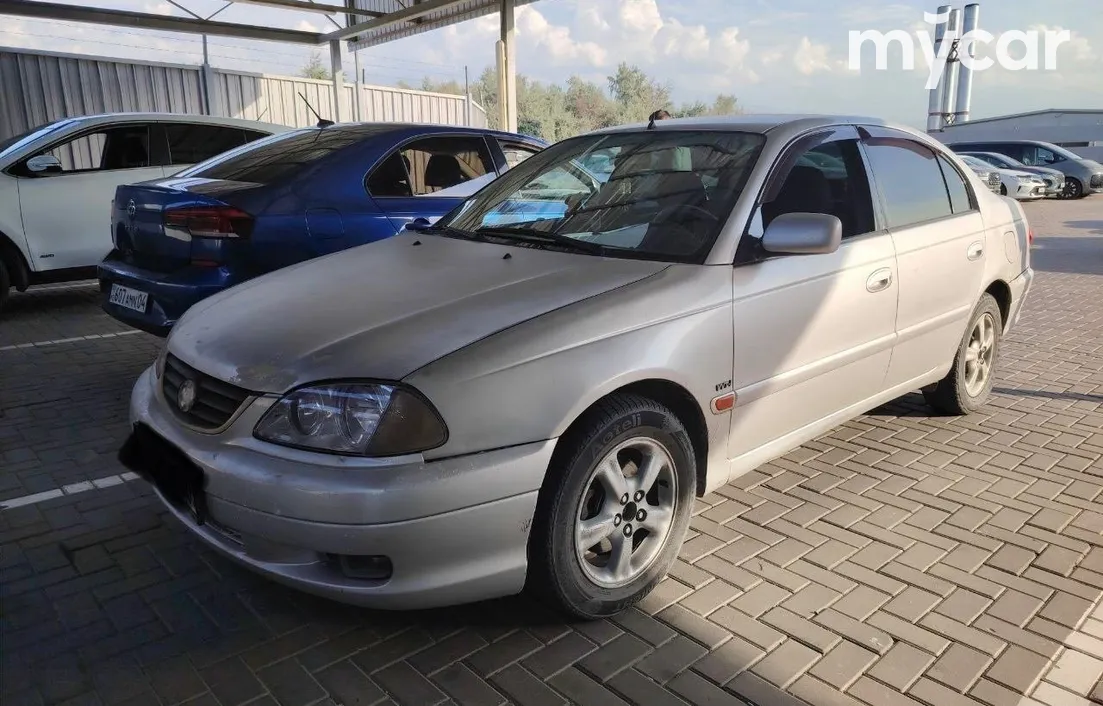 Toyota Avensis 2001