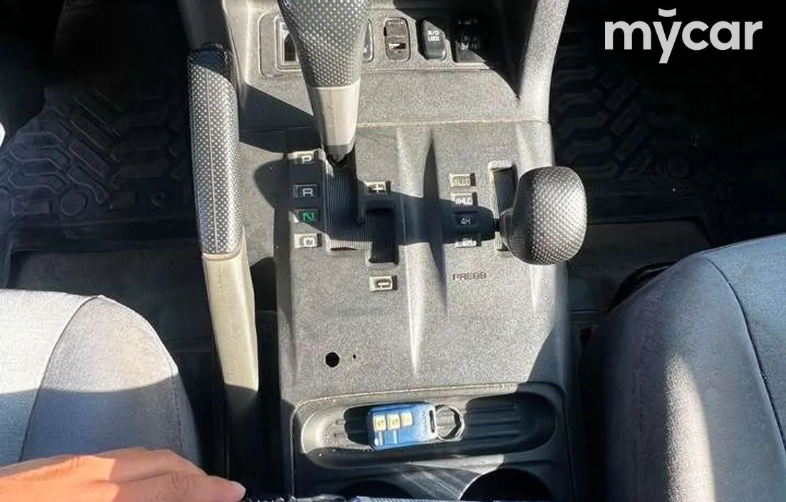 Mitsubishi Pajero 2002
