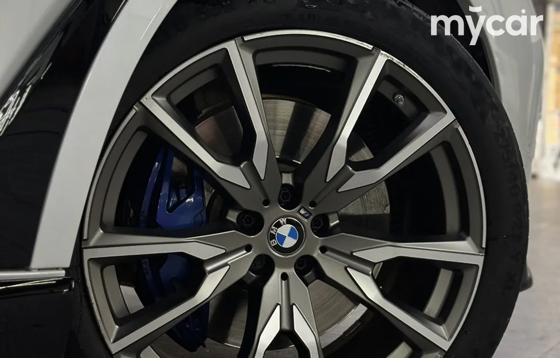 BMW X7 2022