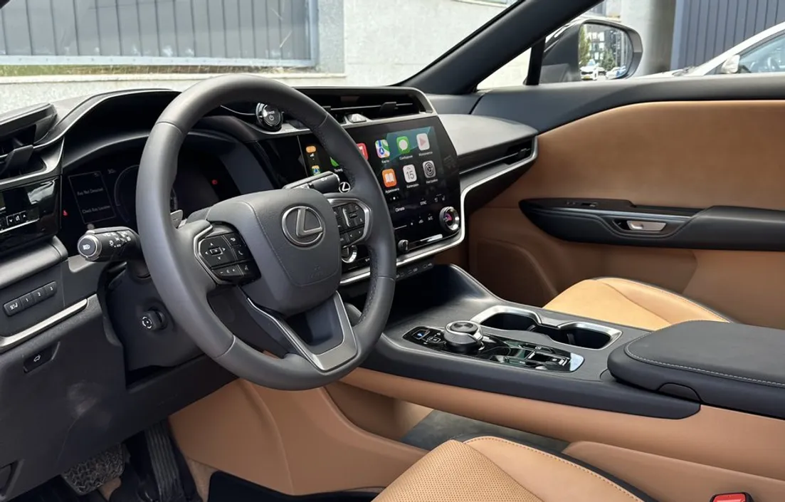Lexus RZ 2023
