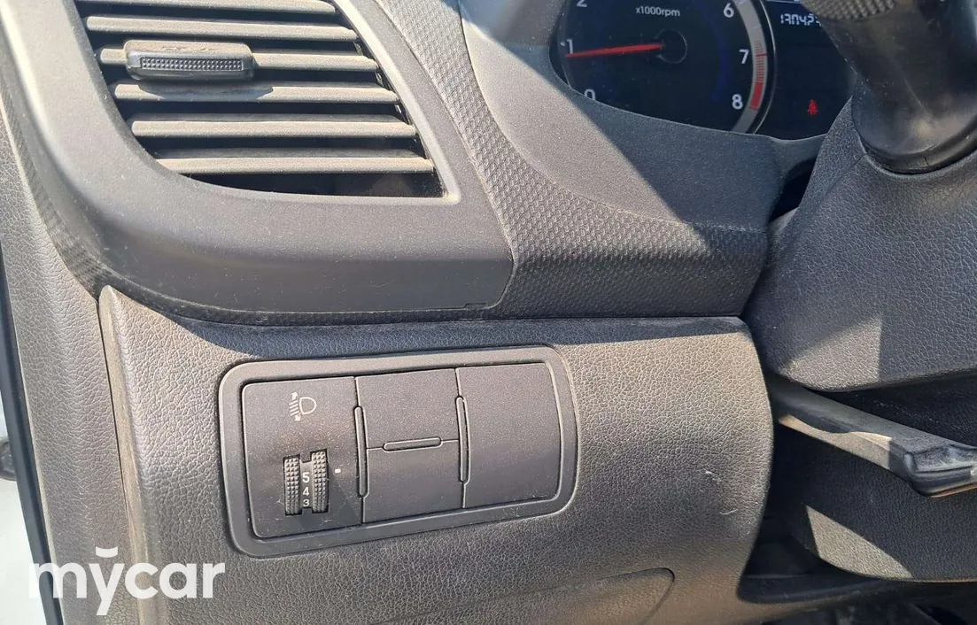 Hyundai Solaris 2014
