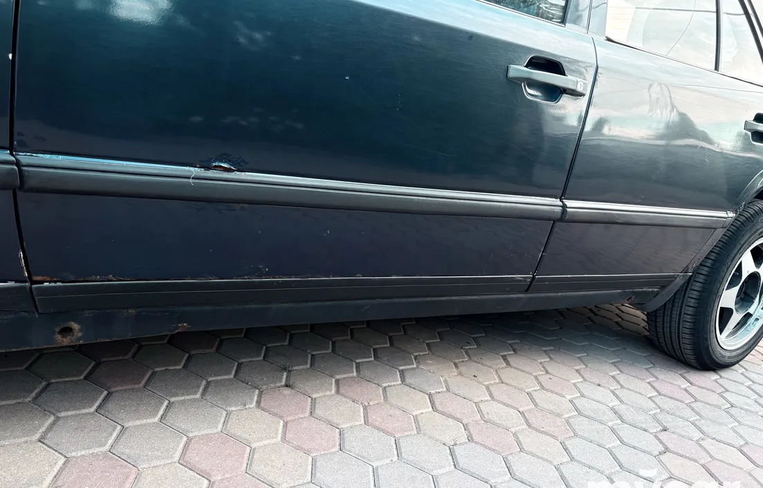 Mercedes-Benz E-Класс 1987
