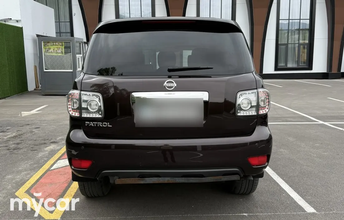 Nissan Patrol 2012