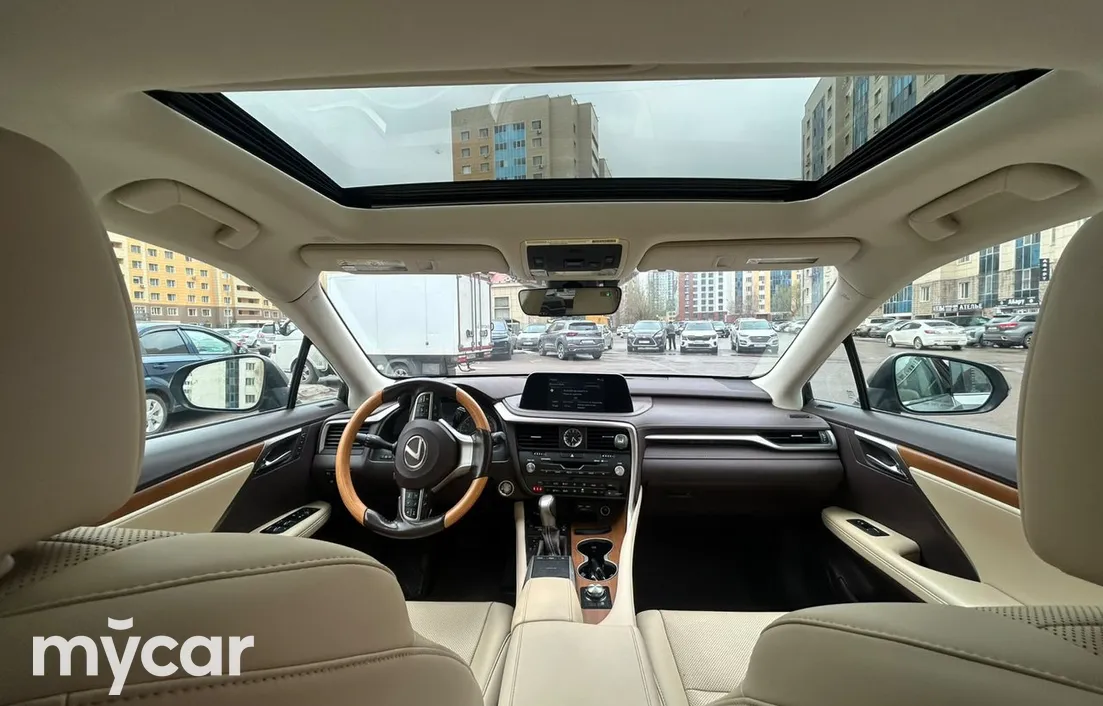 Lexus RX 2020