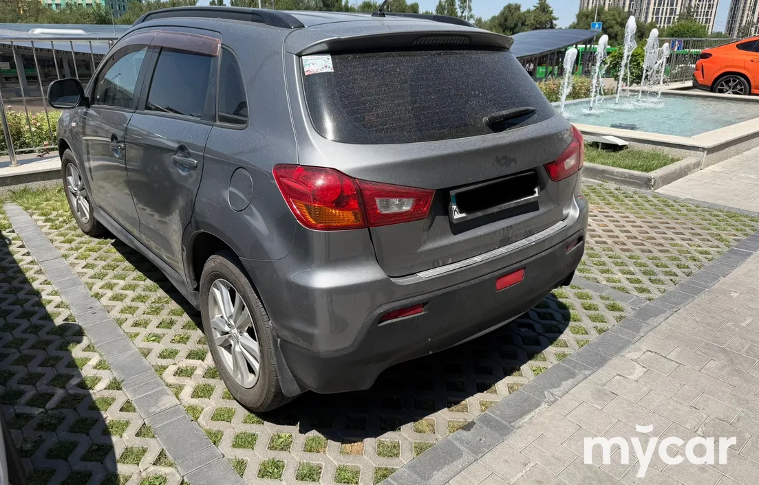 Mitsubishi ASX 2010