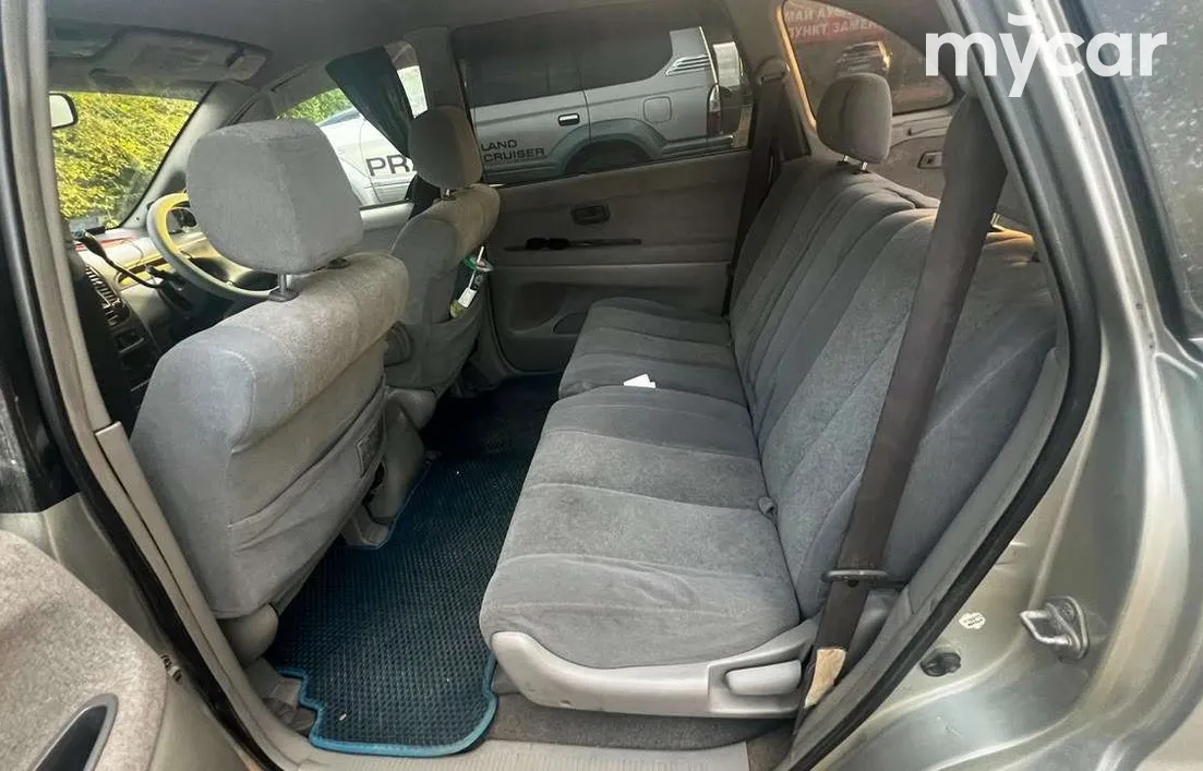 Toyota Nadia 1998