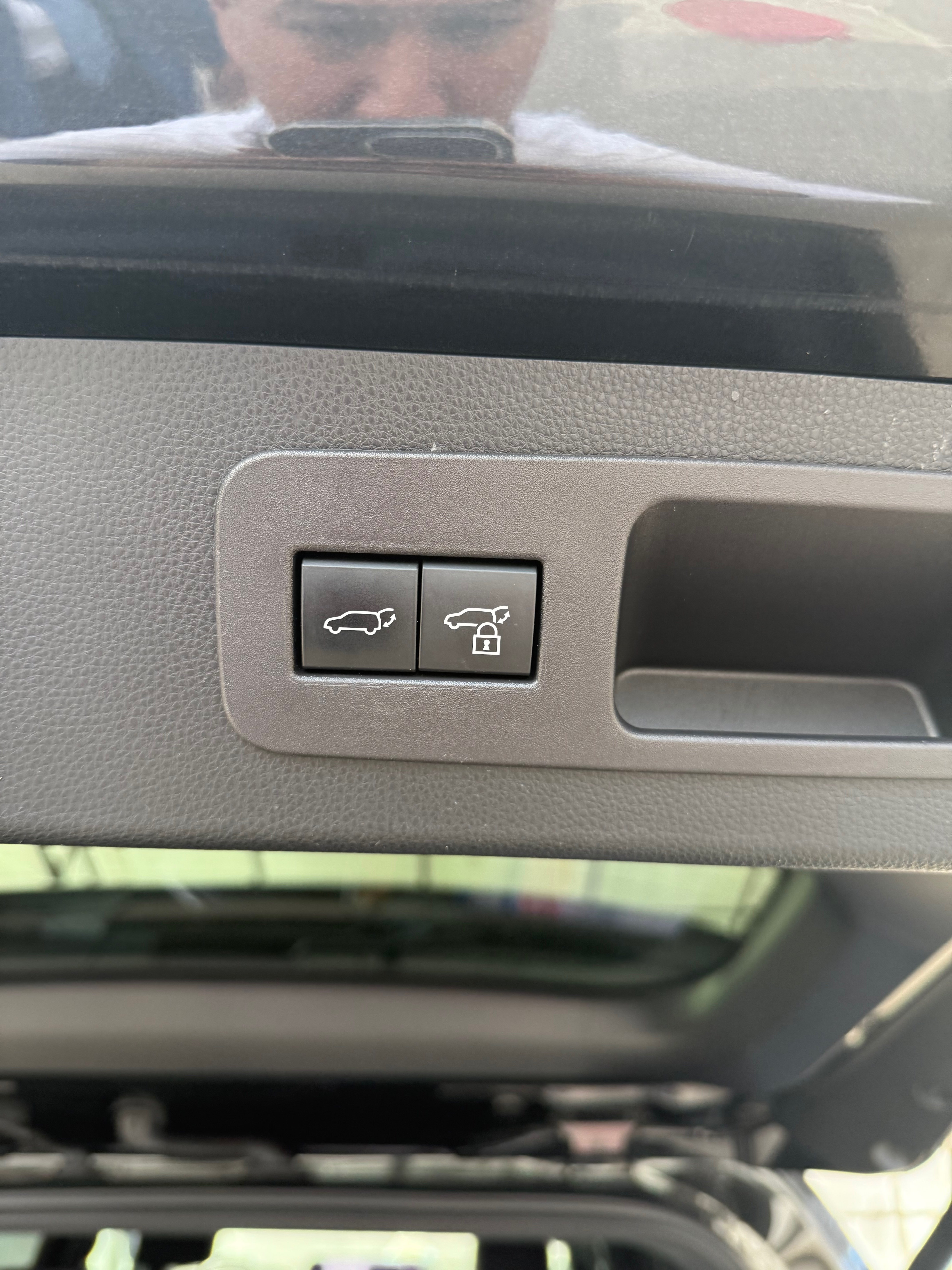 Lexus LX 2023
