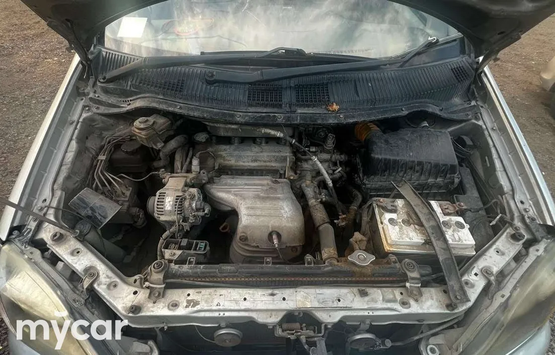 Toyota Nadia 1998