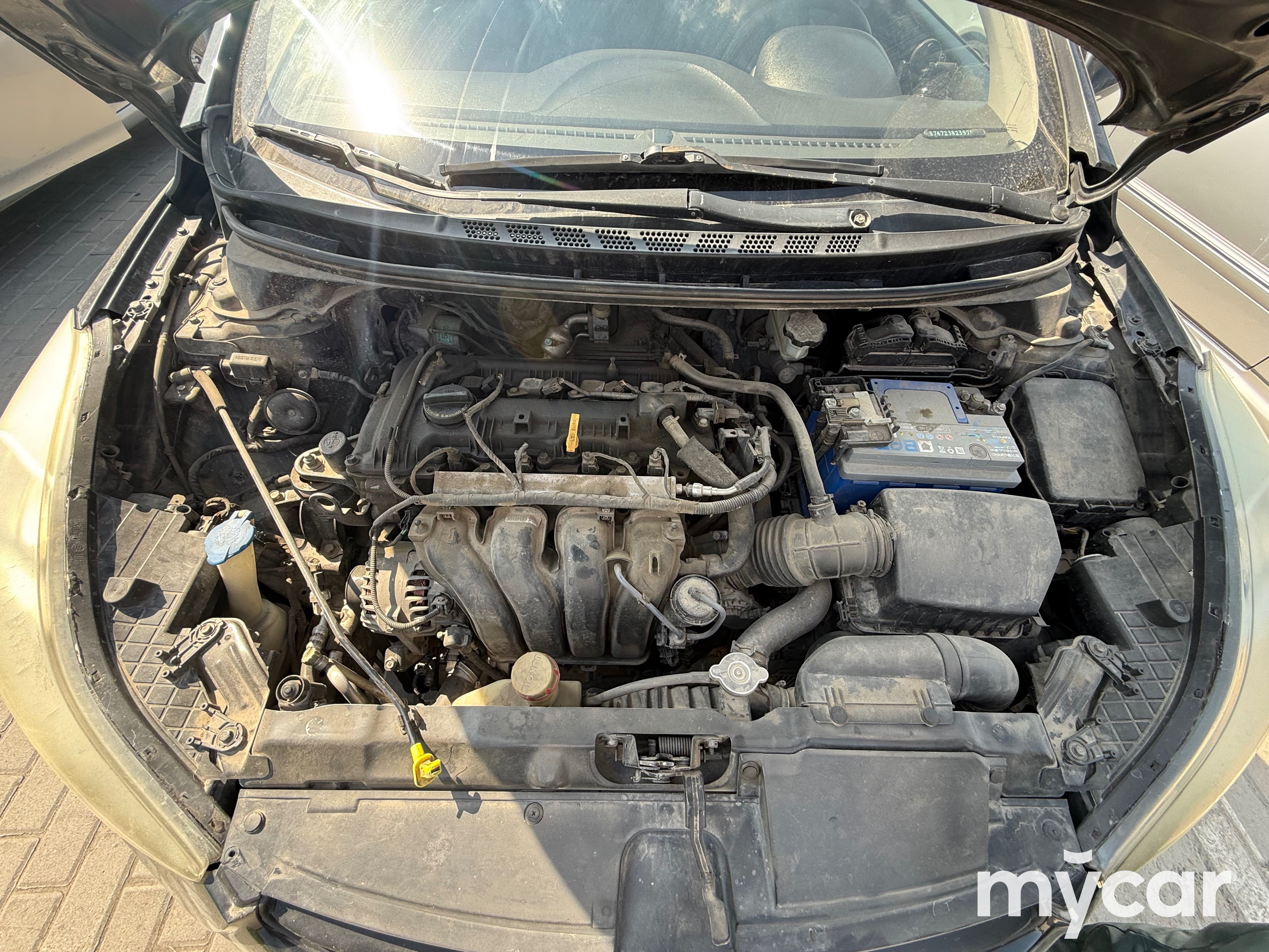 Hyundai Elantra 2011