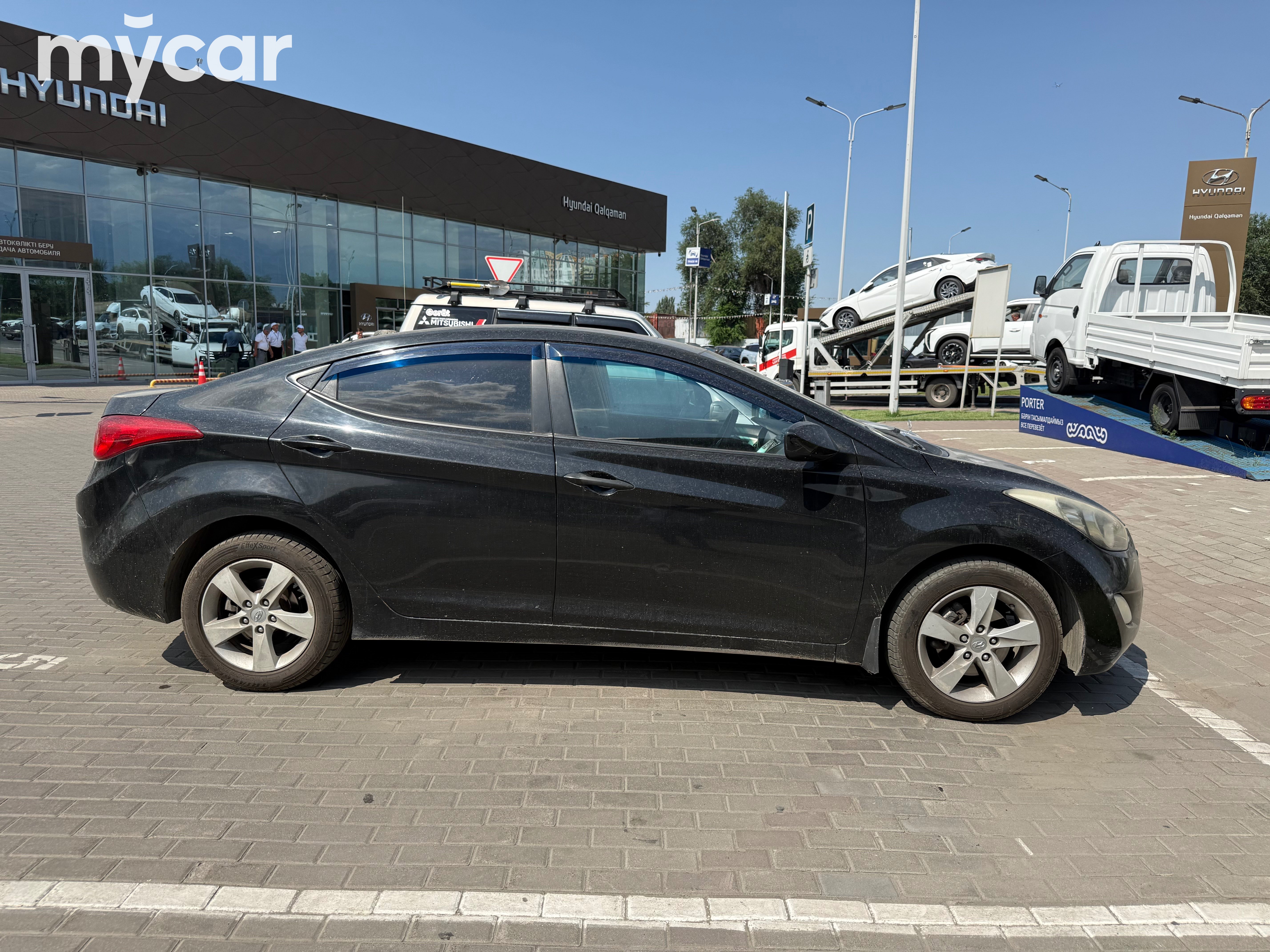 Hyundai Elantra 2011