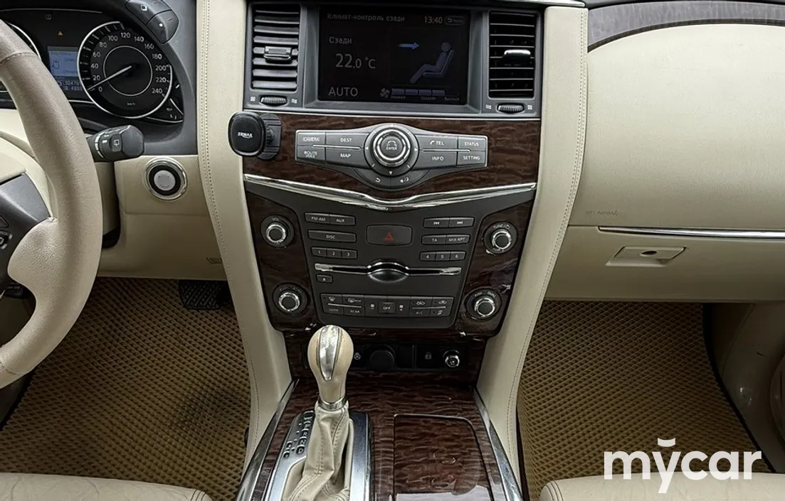 Nissan Patrol 2012