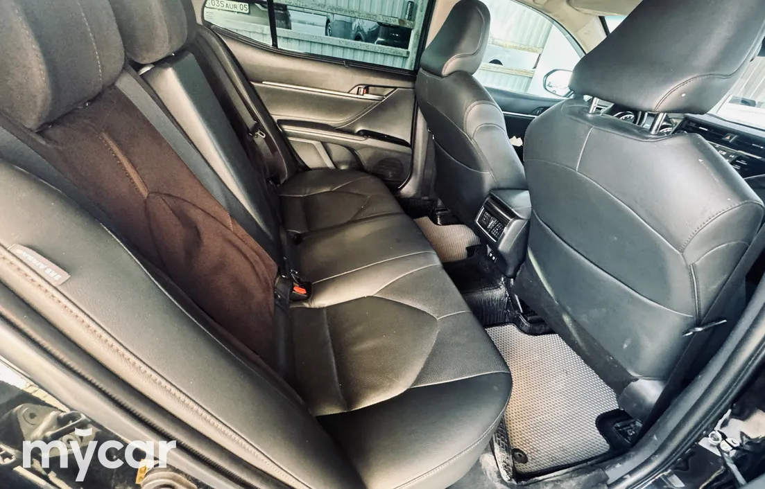 Toyota Camry 2018
