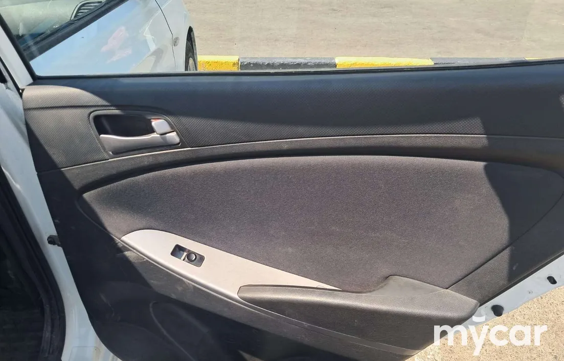 Hyundai Solaris 2014