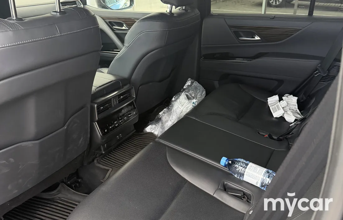 Lexus LX 2023