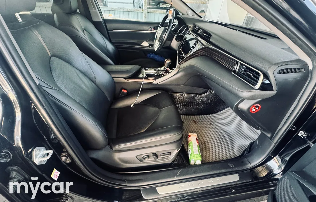 Toyota Camry 2018