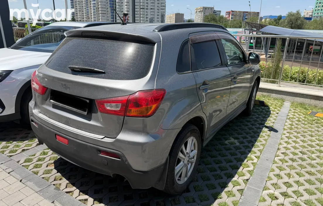 Mitsubishi ASX 2010