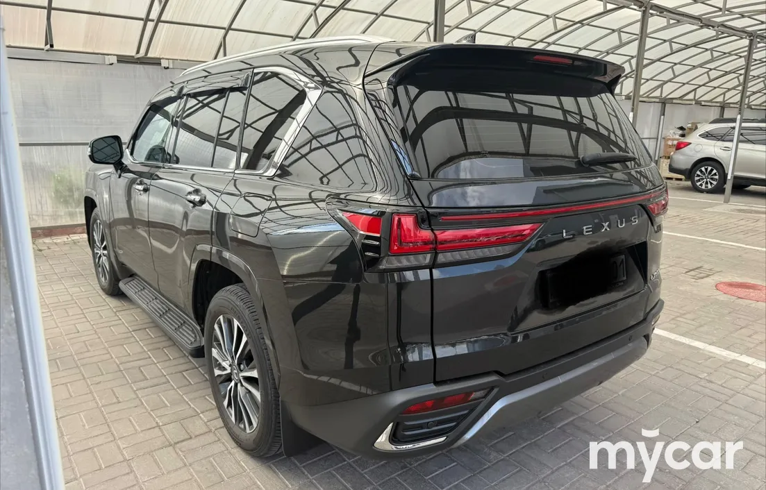 Lexus LX 2023