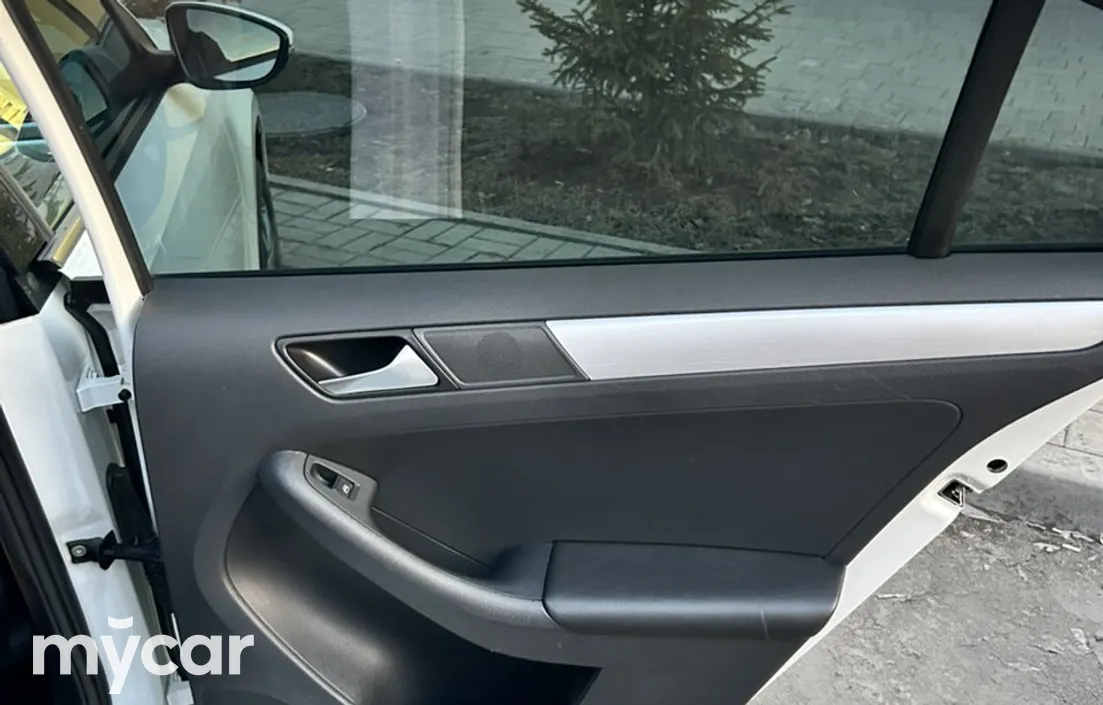 Volkswagen Jetta 2018