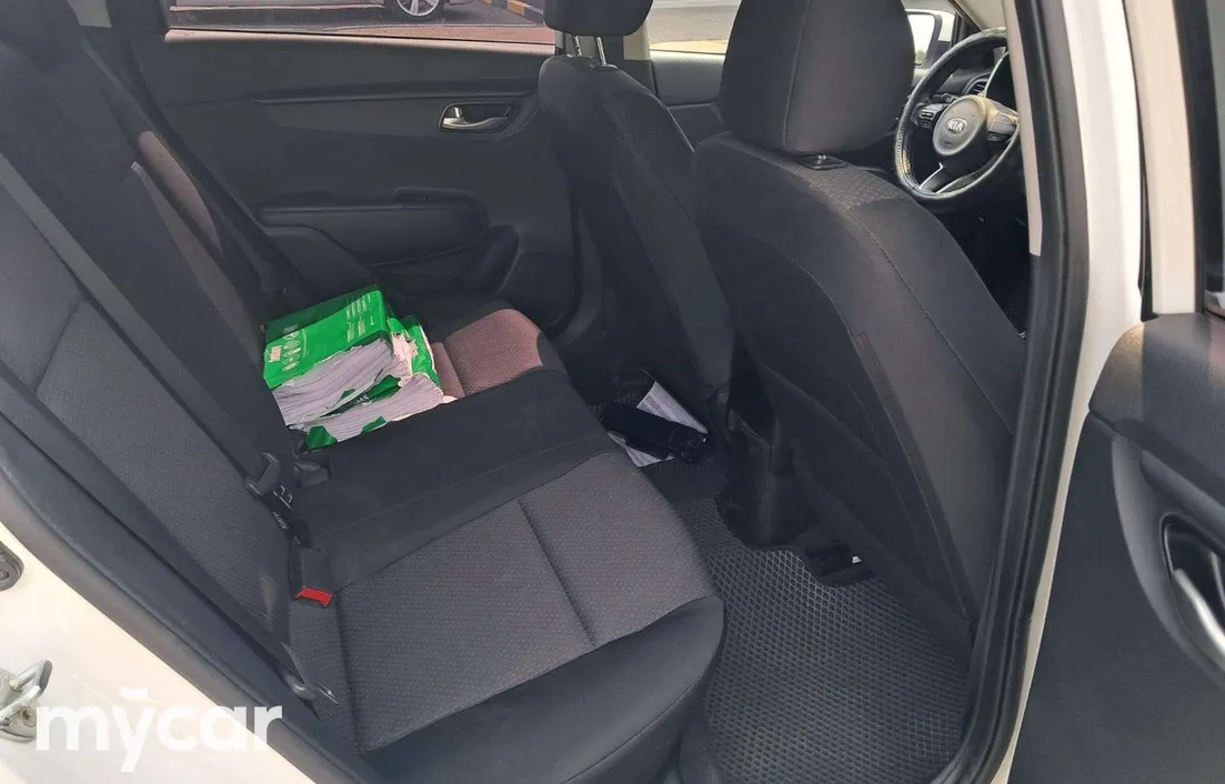 Kia Rio 2021
