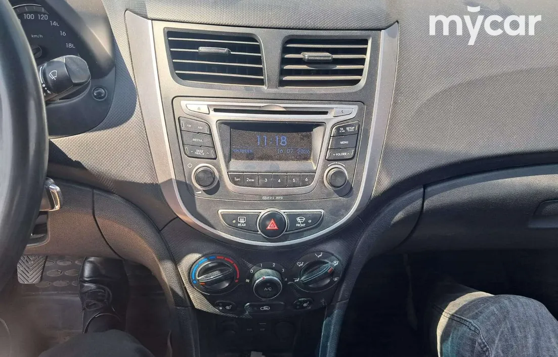 Hyundai Solaris 2014