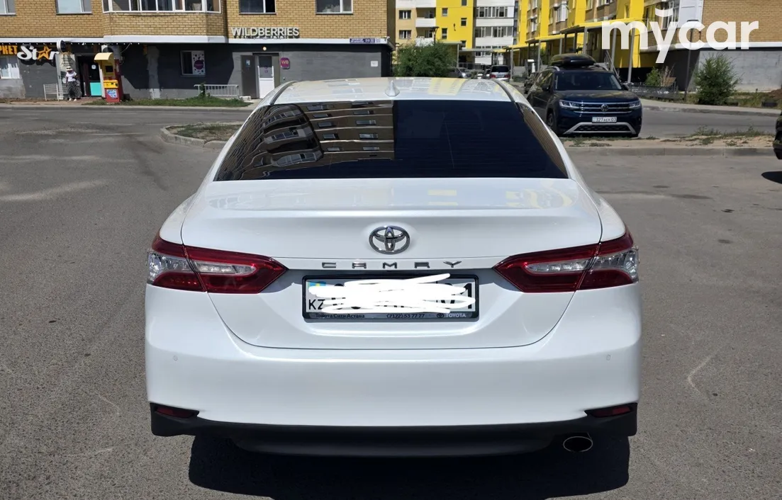 Toyota Camry 2019