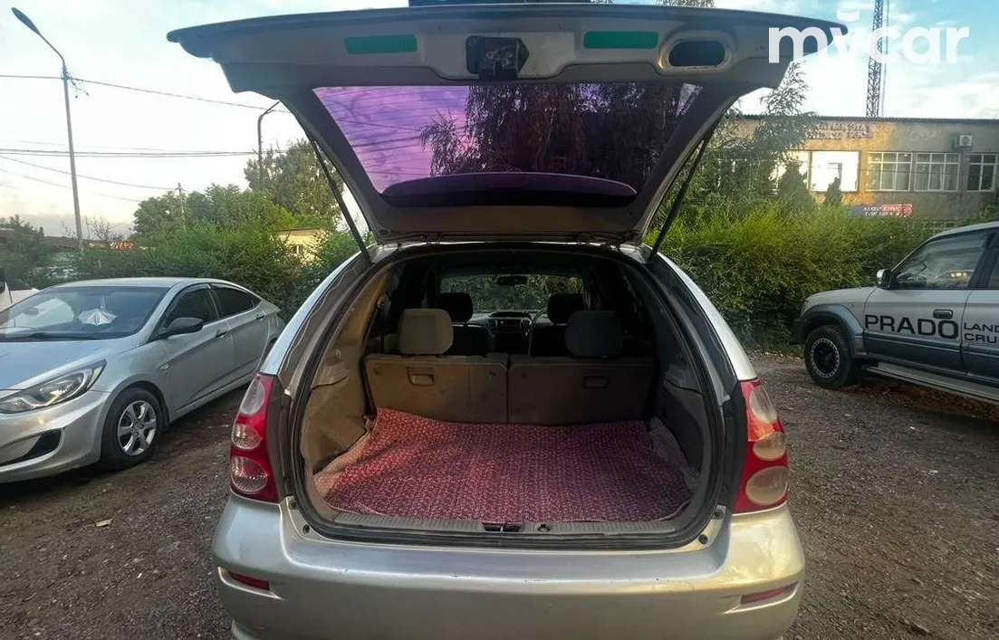 Toyota Nadia 1998