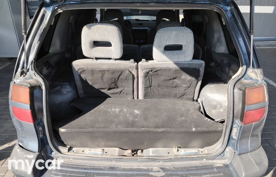 Mitsubishi Space Wagon 1993