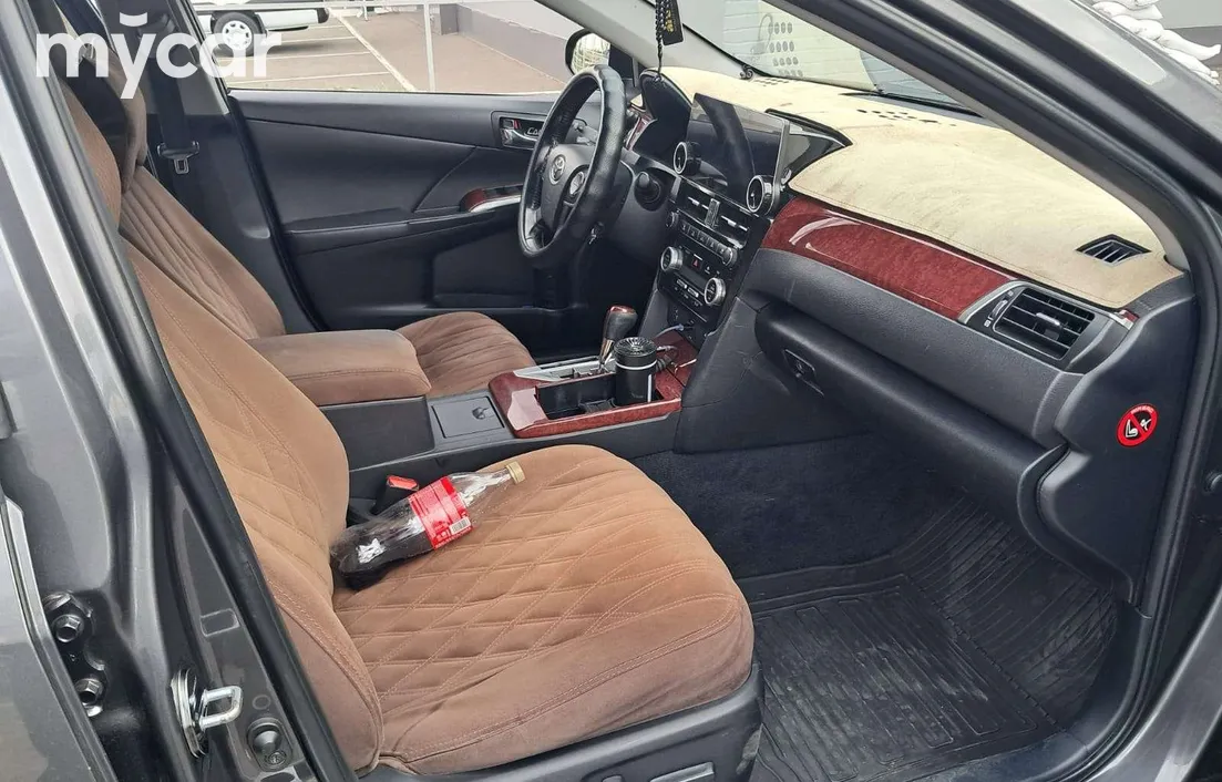 Toyota Camry 2012