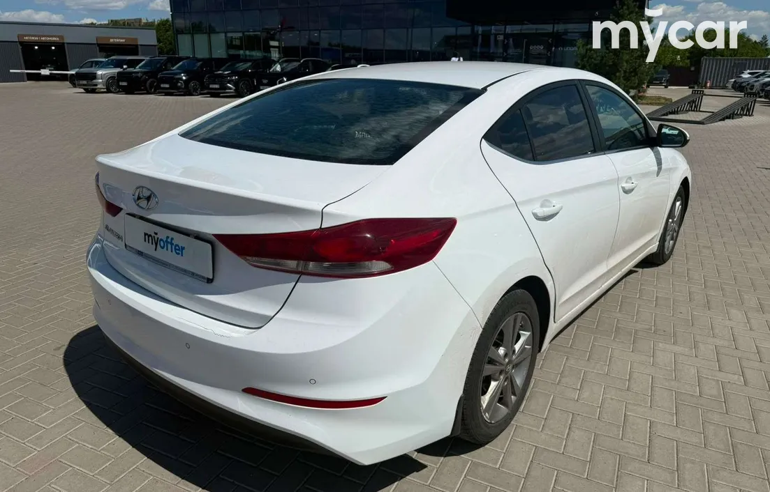 Hyundai Elantra 2018
