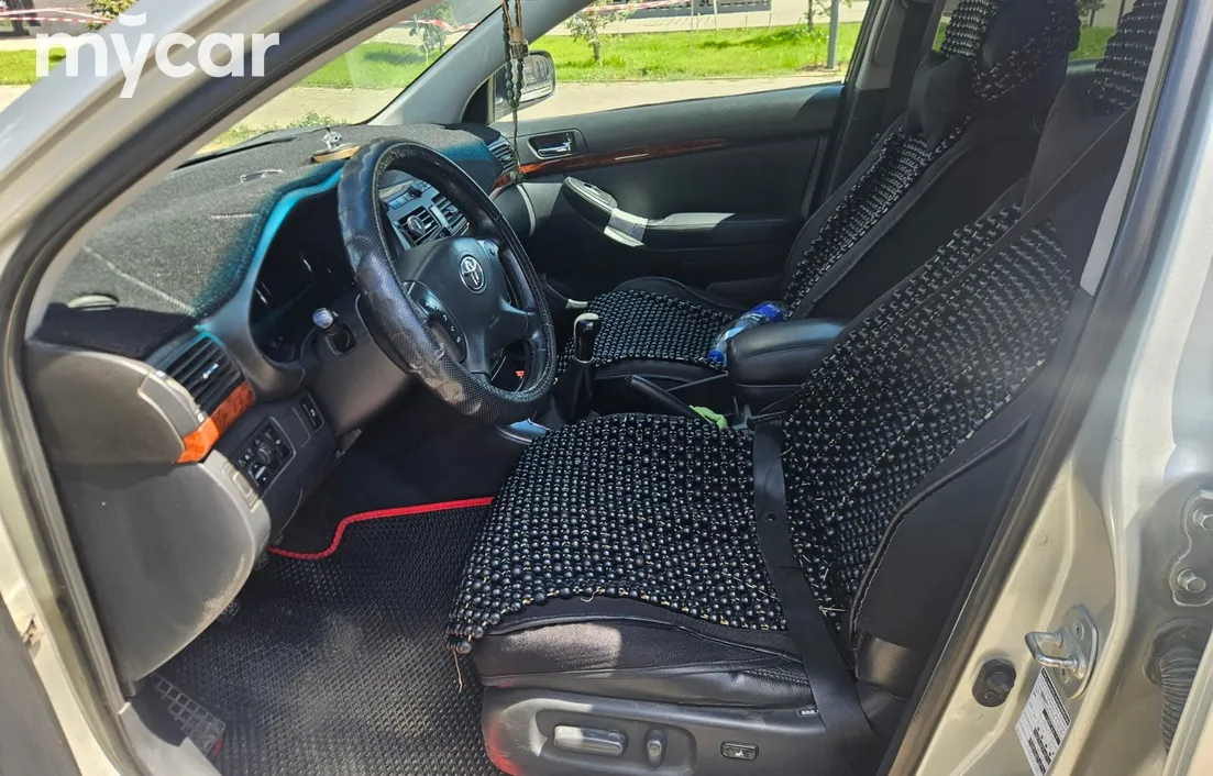 Toyota Avensis 2005