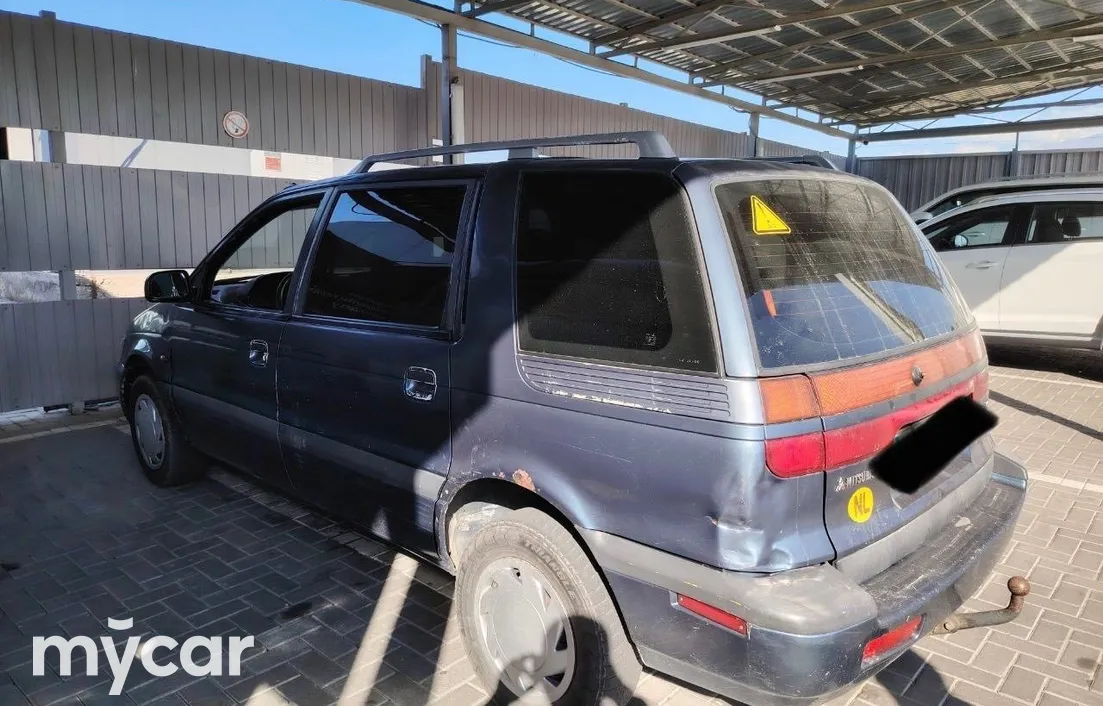 Mitsubishi Space Wagon 1993